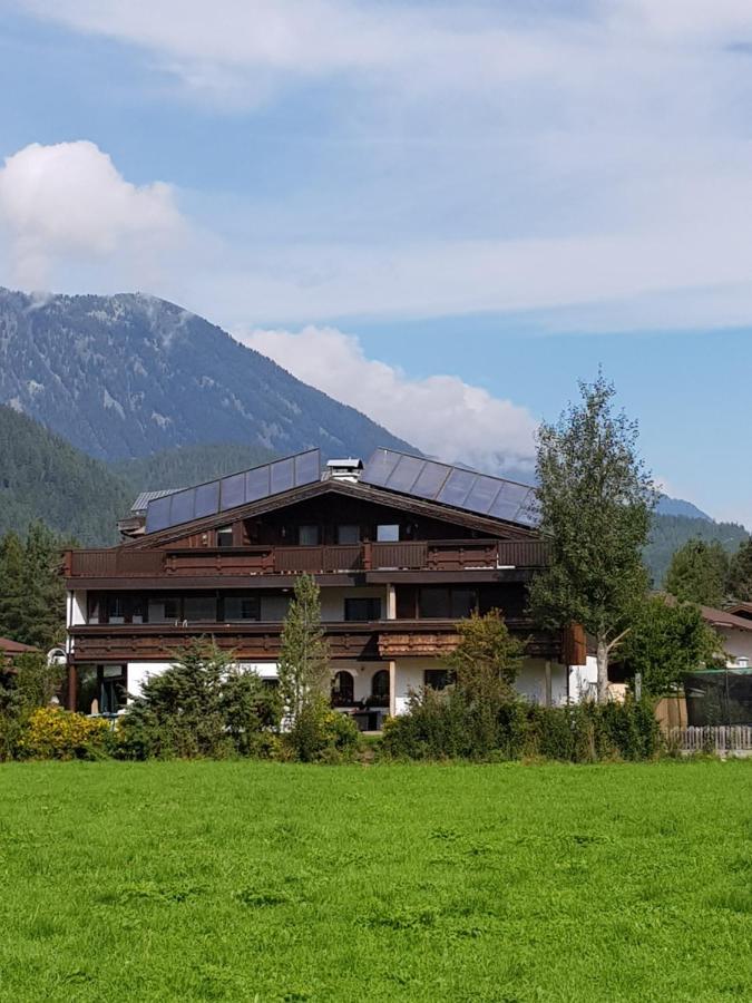 Ferienhaus Alpenroyal Langenfeld Exterior photo